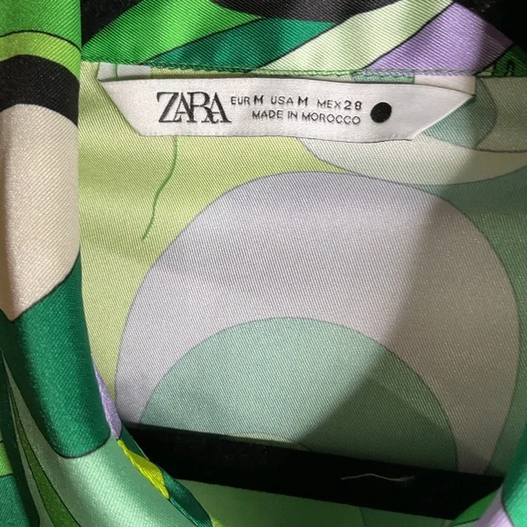 NWOT Zara Viral (bloggers fav) Satin Blouse - Picture 4 of 6